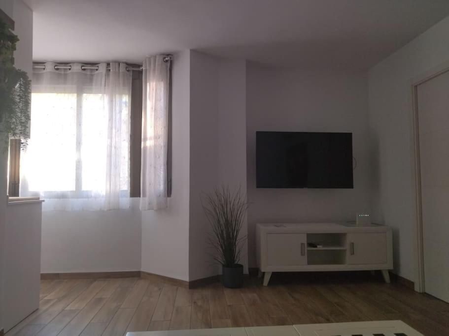 Ferienwohnung Bonito Piso Recien Reformado Con Zona De Parking Almuñécar Exterior foto
